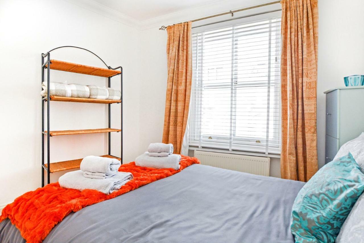 Brondesbury Arms Apartment London Exterior photo